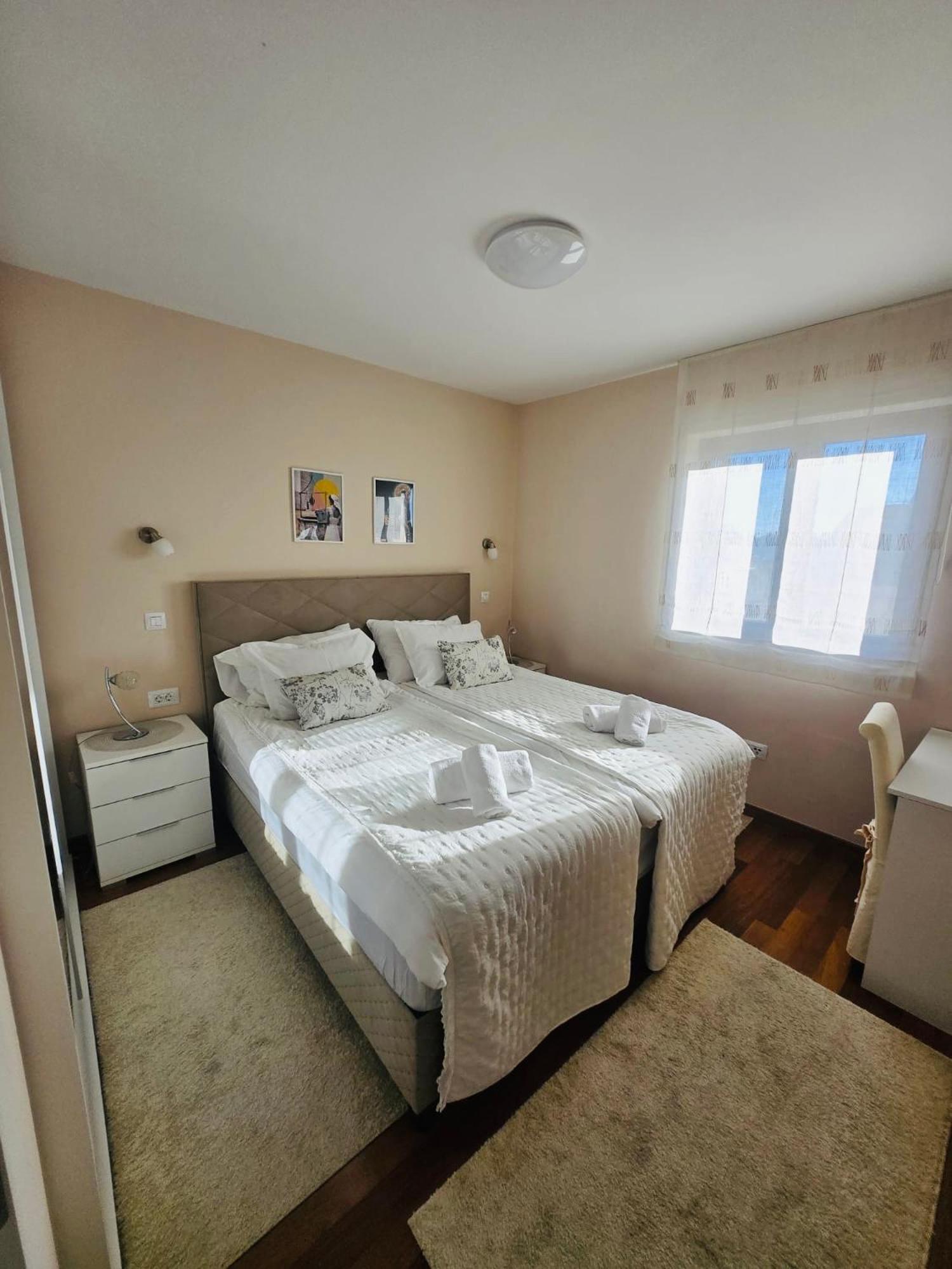 Apartments Luana With Private Jacuzzi Zadar Eksteriør billede
