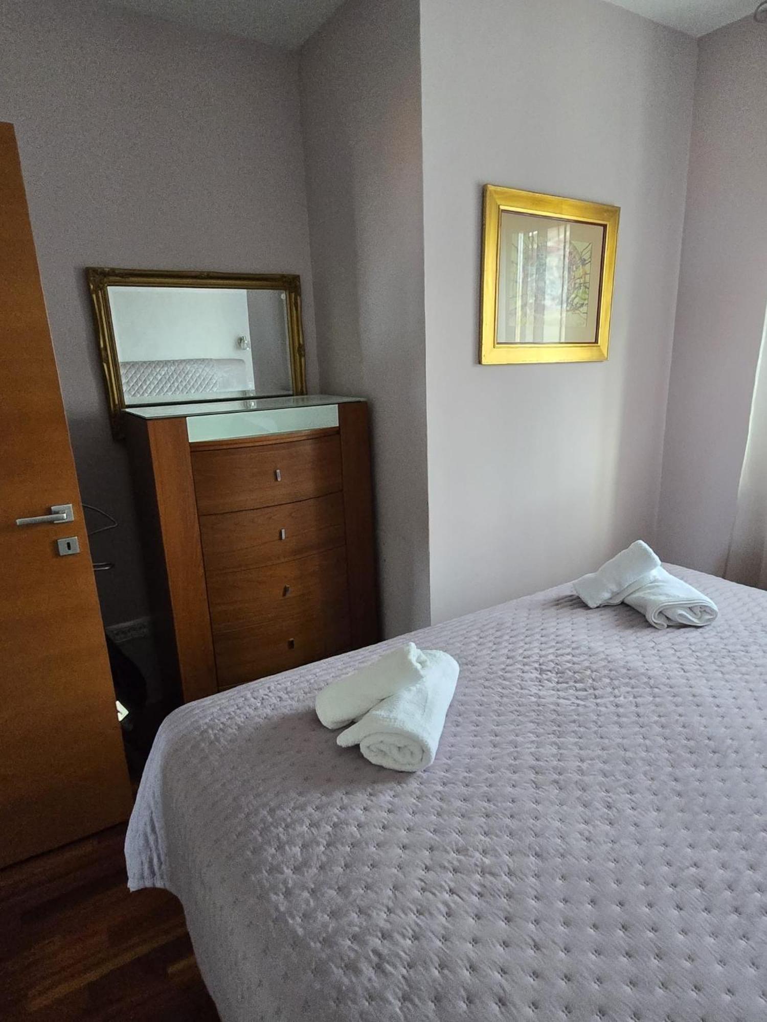 Apartments Luana With Private Jacuzzi Zadar Eksteriør billede